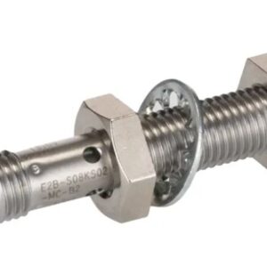 Capteur de proximité inductif Omron Baril fileté, M8 E2B PnP 2 mm 30 V c.c. 200mA