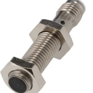 Capteur de proximité inductif Omron Baril fileté, M8 x 1 E2A PnP 2 mm 32 V c.c. 200mA
