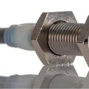 Capteur de proximité inductif Omron Baril fileté, M8 E2A NPN 30 mm 1000 V c.a. 32 V c.c. 200mA