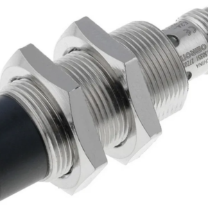 Capteur de proximité inductif Omron Baril fileté, M18 E2A PnP 16 mm 32 V c.c. 200mA