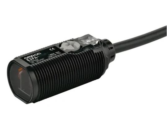 Capteur photoélectrique Omron Réflexion directe Led infrarouge, Cylindrique PnP Non