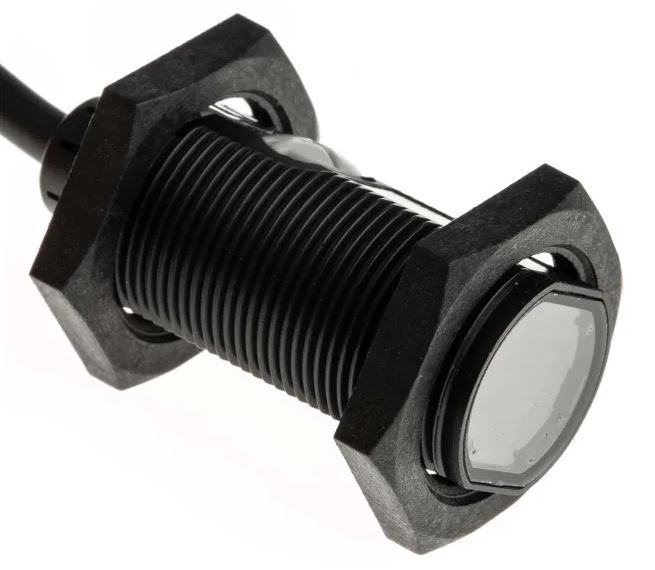 Capteur photoélectrique Omron Rétro-réflectif LED, Cylindrique Câble PnP Non
