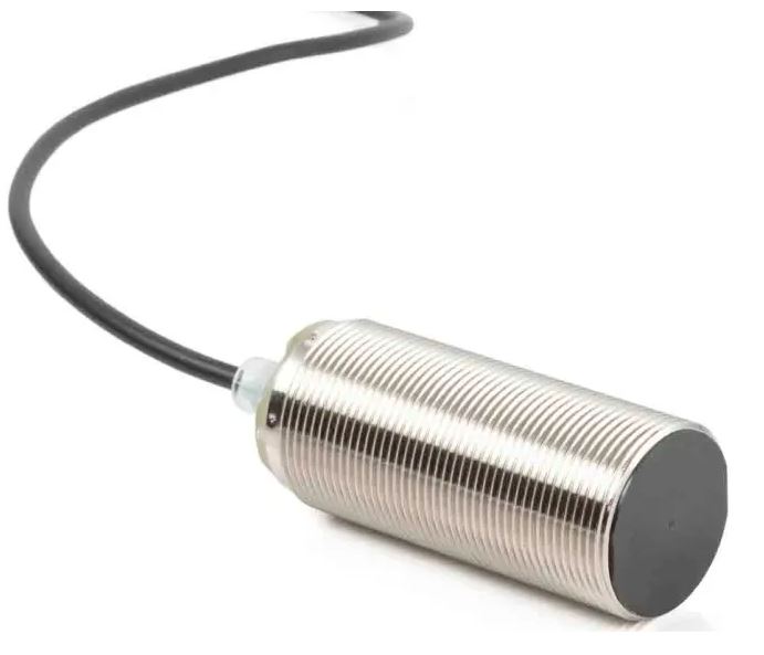Capteur de proximité inductif Omron Baril fileté, M30 E2B NPN 15 mm 30 V c.c. 200mA