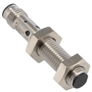 Capteur de proximité inductif Omron Baril fileté, M8 E2B PnP 1 mm 30 V c.c. 200mA