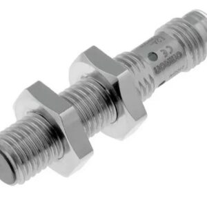 Capteur de proximité inductif Omron Baril fileté, M8 E2A PnP 30 mm 240 V c.a. 32 V c.c. 200mA