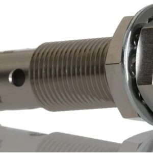 Capteur de proximité inductif Omron Baril fileté, M12 E2B PnP 4 mm 30 V c.c. 200mA