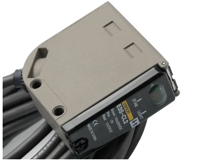 Capteur photoélectrique Omron Suppression de l'arrière plan, Bloc NPN/PNP Non