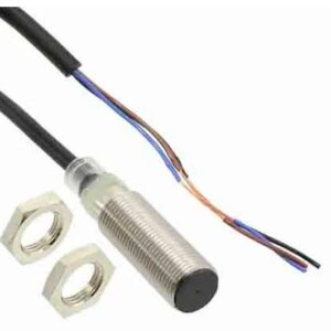 Capteur de proximité inductif Omron Baril fileté, M12 E2B PnP 4 mm 30 V c.c. 200mA