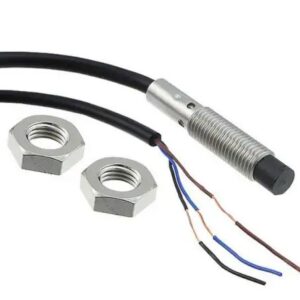 Capteur de proximité inductif Omron Baril fileté, M8 E2B PnP 30 V c.c. 200mA