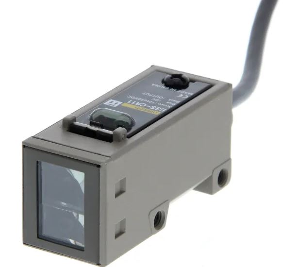 Capteur photoélectrique Omron Rétro-réflectif, Bloc Précâblé NPN/PNP Non