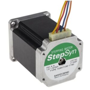Moteur pas -à-pas 103H7 Bipolaire Sanyo Denki 1.65Nm 48V 1.8 ° 56 x 56 mm, dia.de l'arbre 6.35 mm