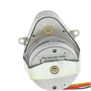 Moteur pas -à-pas P542-M48 Unipolaire Aimant permanent McLennan Servo Supplies 0.54Nm 5V 7.5 ° 600tr/min, dia.de l'arbre