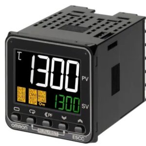 Régulateur de température PID Omron E5CC Panneau On-Off, 1 sorties 1 entrées, Relais 240V c.a.