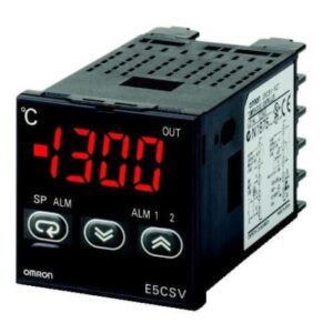 Régulateur de température PID Omron E5CSV Panneau Contrôleur PID, 2 sorties 1 entrées, Relais 240V c.a.