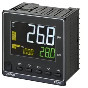 Régulateur de température PID Omron E5AC Panneau Contrôleur PID, 4 sorties 2 entrées, Relais 240V c.a.